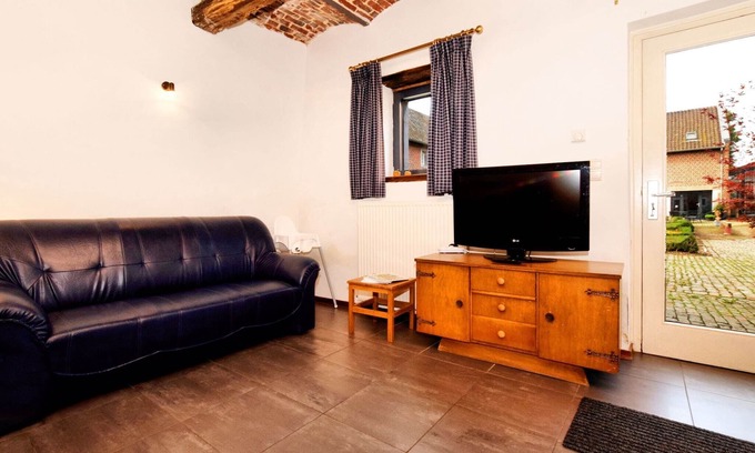 Richelle House | Nice apartments in a monumental square farm.