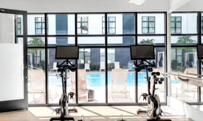 Caroleen Apartment | Nice clean rooms and safe for travels