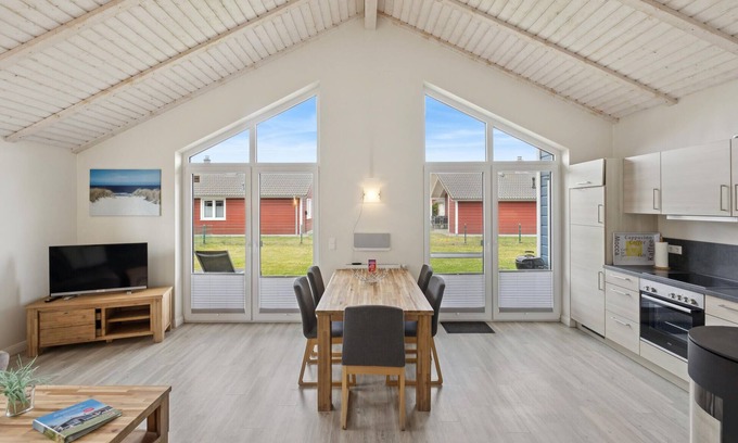 Dagebuell House | Nice home in Dagebüll with kitchen