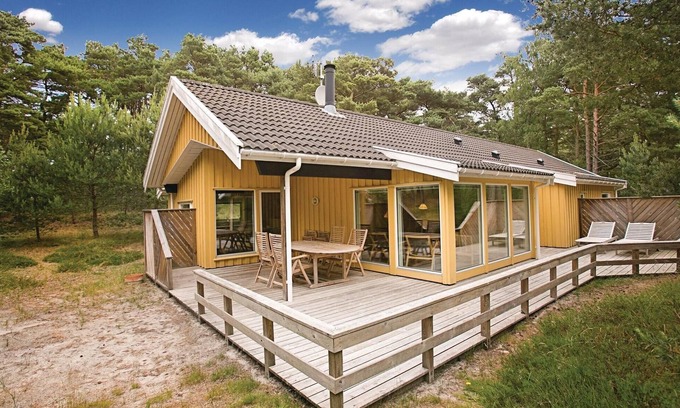 Spidsegard House | Nice home in Nexø with sauna