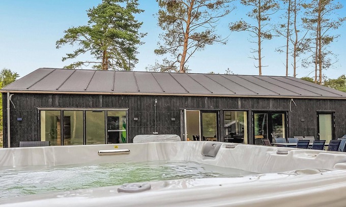 Bedegaard House | Nice home in Nexø with sauna