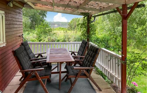 Stigtomta House | Nice Home In Stigtomta With Lake View