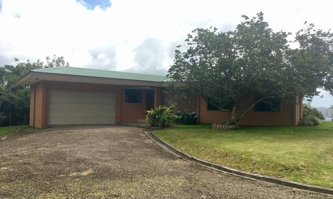 Nuevo Arenal House | Nice house on Lake Arenal
