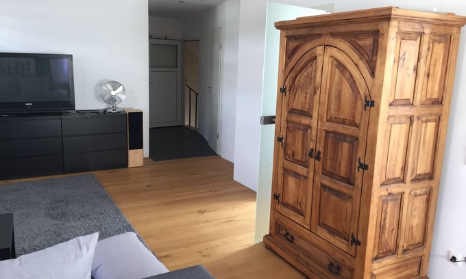 Mainz-Bingen Apartment | Nice large apartment on the bike path