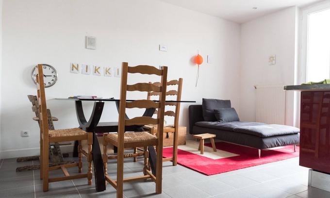 Aubervilliers Apartment | Nice, large family apartment (2 bedrooms - sleeps 5) very close to Paris