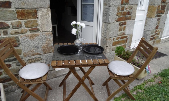 (le) Mesnil Hue Apartment | Nice studio 300 meters from the Beach