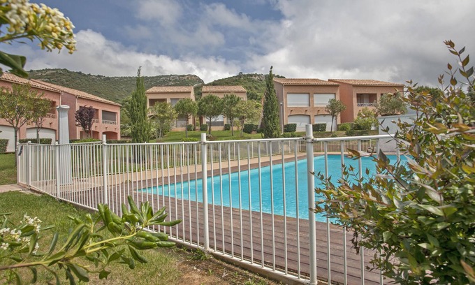 Oletta Apartment | Nice T2 - St-Florent, 5 min from the beach, with swimming pool