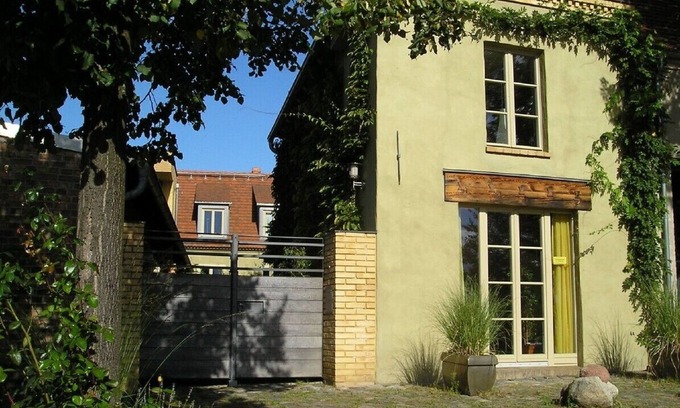 Werder House | Nice view, winter garden, on the historical island Werder