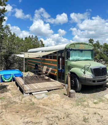 Dripping Springs House | Night Owl Bus-Romantic Dripping Springs Retreat with Fast Wi-Fi & Scenic 10-Acre Views