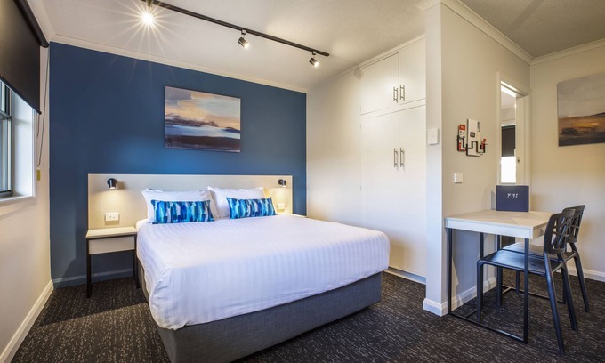 Riverside Hotel | Nightcap at Riverside Hotel