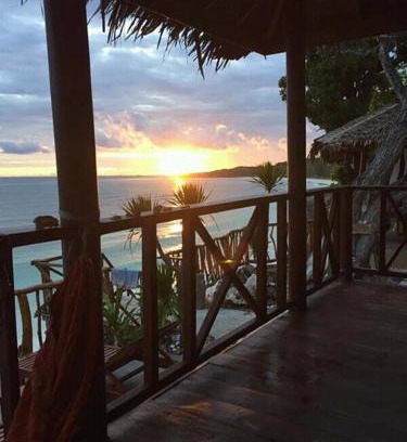 Bira Resort | Nini's Beach Bungalows