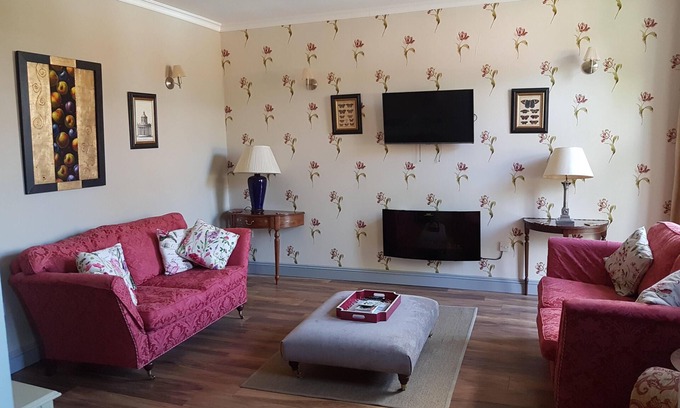 Breedon on the Hill Cottage | No.2 Meynell Mews king/twin room