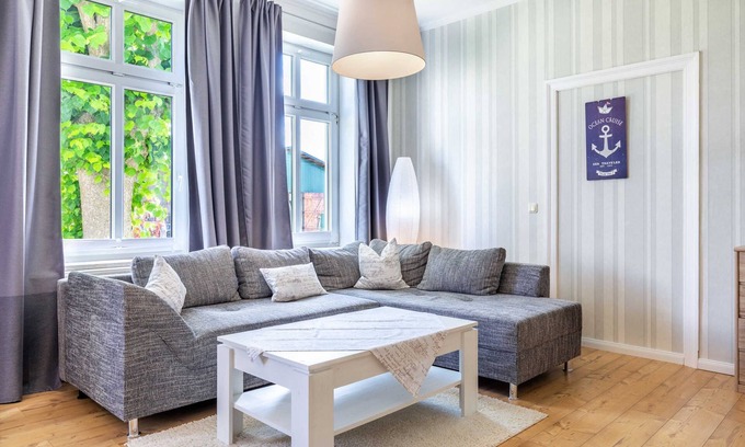 Steffenshagen Apartment | No. 3 - 2 room vacation apartment in a farmhouse with garden - Baltic Sea Farmhouse