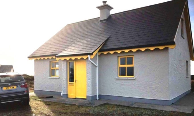Connemara House | No 6 Leitirshask, Ballyconneely - Full Of Country Living Chic