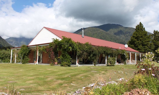 Fox Glacier House | NO LONGER AVAILABLE