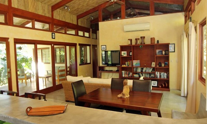 Playa Hermosa Cobano House | No roads to cross or hills to hike! A 3 min walk to exquisite Hermosa Beach!