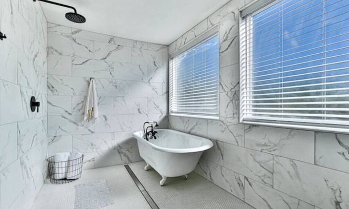 University Heights House | Nob Hill/UNM Luxury Remodeled House w/King Beds