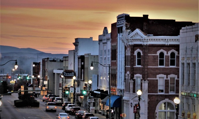 Anniston Apartment | Noble Executive Suite