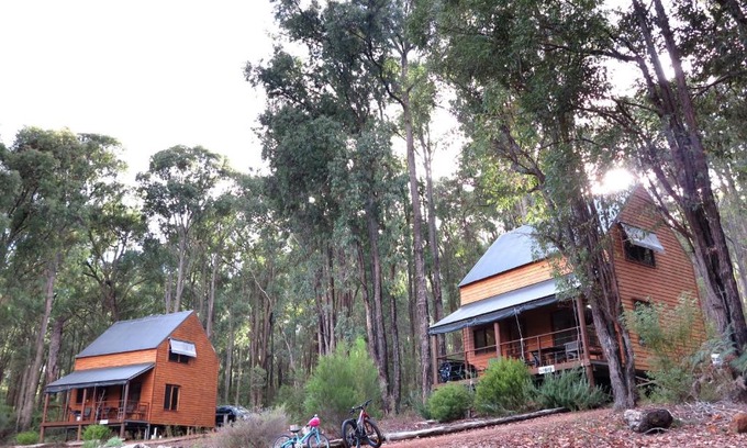 Dwellingup Ski Chalet | Noble River Estate