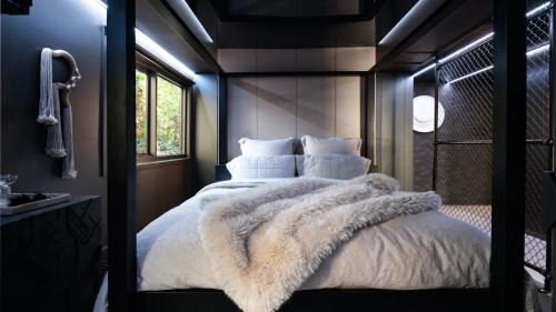Daylesford House | Noir