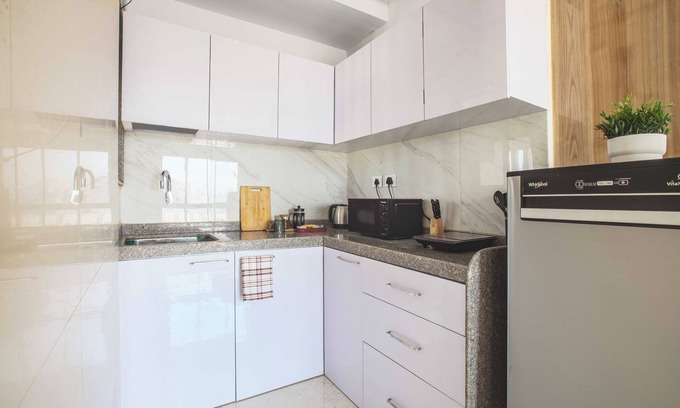 F Block BKC Apartment | Nook&Co - Khar East 1504