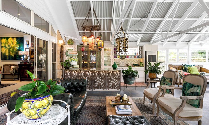 Doonan Bed & Breakfast | Noosa Valley Manor B&B Retreat