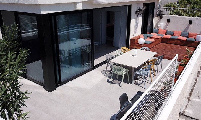 Old North Apartment | Nordau Blue | Boutique Penthouse Apartment | 60m terrace for entertaining