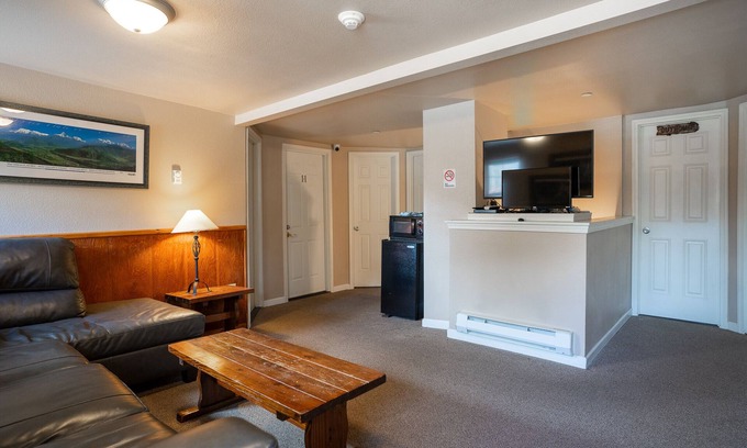 Marblemount Cabin | North Cascades Inn