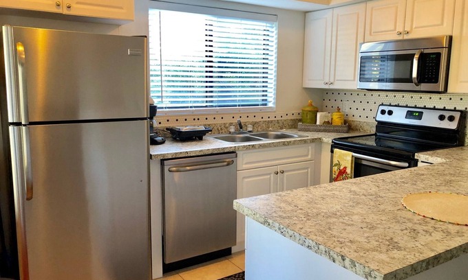 Palm River Estates Apartment | North Naples Apartment.