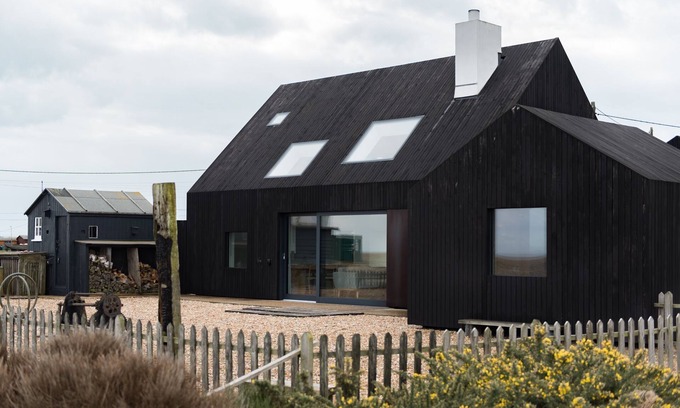 Dungeness House | North Vat, by Bloom Stays - a coastal that sleeps 6 guests in 3 bedrooms