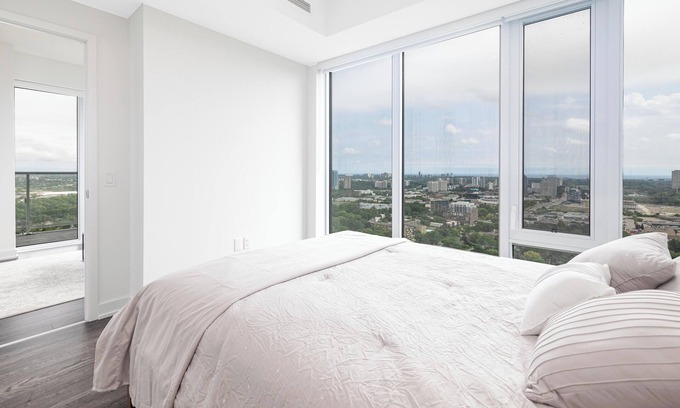 North York Apartment | North York Short term Rental