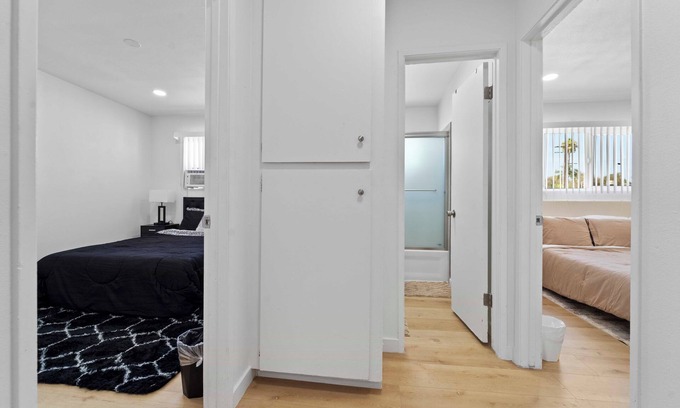 Norwalk House | Norwalk- NEAR Disney, Knotts, Beaches