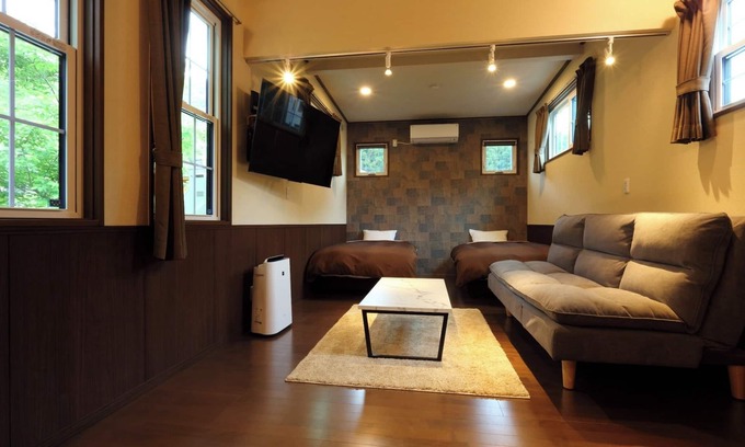 Hokujo RV Rental | Nostalgia Rent a trailer house Stay overnight /Kitaazumi-gun Nagano