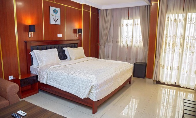 Bonapriso Hotel | NOUBOU INTERNATIONAL HOTEL BONAPRISO