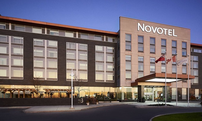 Vaughan Hotel | Novotel Toronto Vaughan Centre