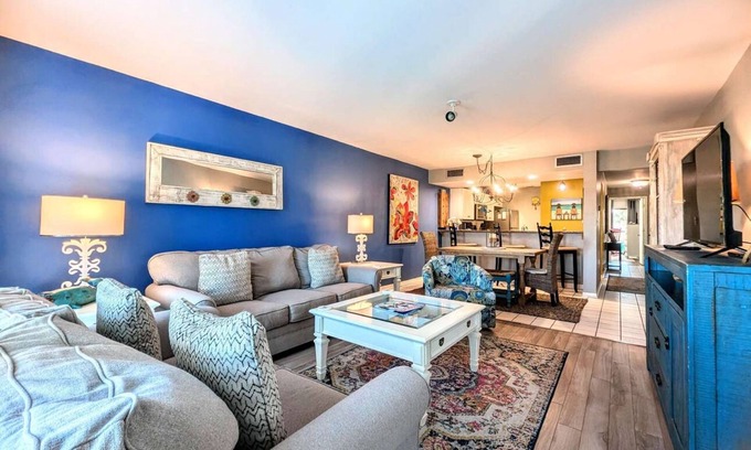 Panama City Beach Villa | Now booking for Winter! December-February $2100 per month! Message for discounts