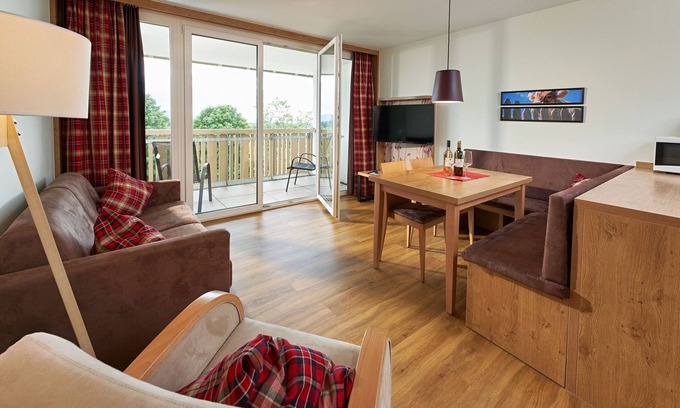 Sankt Maergen Apartment | Nr. 33, 34 - Ferienwohnung mit Balkon