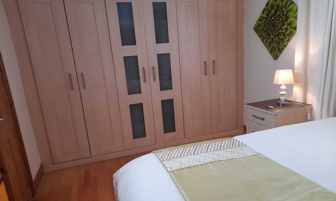 Wigan House | nSpacious modern 3 bedroom 3 bathroom house in Orrell near Wigan, pet friendly.