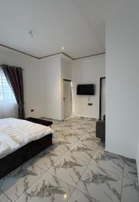 Sunyani Apartment | Number 1 GREEKS AVENUE