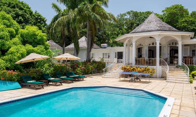 Montego Bay Villa | Nutmeg (5/6 Rooms) Luxury villa