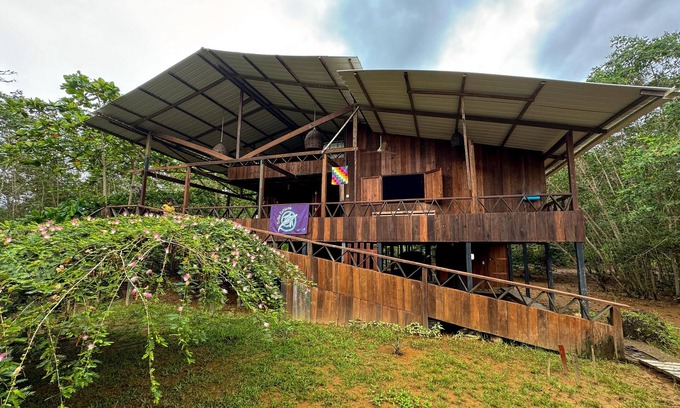 Bahia Solano Cabin | NUTRIA HOUSE
