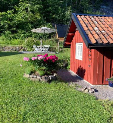 Kolmarden House | Nyrenoverad liten stuga i Marmorbruket
