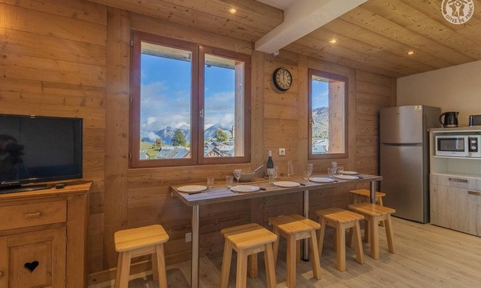 Albiez-le-Vieux House | O'mikely - LE Winnie