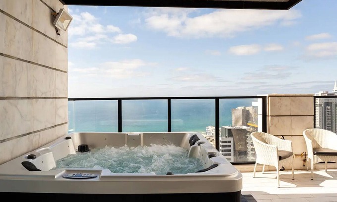 Bat Yam Apartment | Oַ&O Group- Luxury Penthouse Jacuzzi Sea 36 Floor