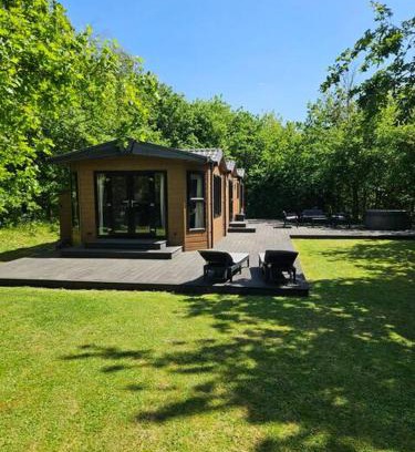 Denstone House | Oak Tree Lodge with Hot Tub near Alton Towers