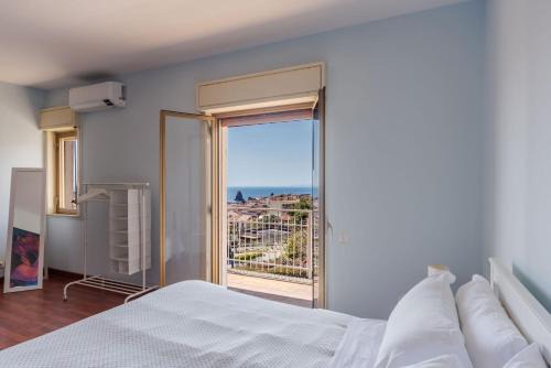 Aci Trezza Apartment | Oasi Azzurra Seaview by Wonderful Italy