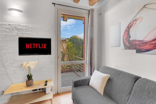 Zanica Apartment | Oasi urbana due passi bgy Free Wi-fi and AC