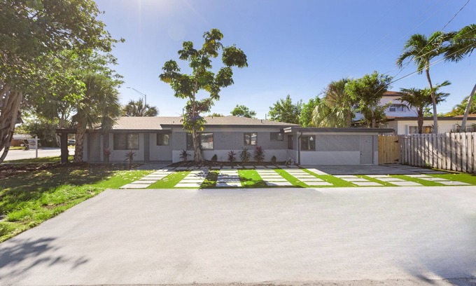 Poinsettia Heights Condo | Oasis by Alani Bay Fort Lauderdale