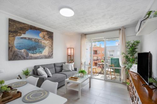 La Marina Apartment | Oasis La Marina Tu oasis de paz junto al mar