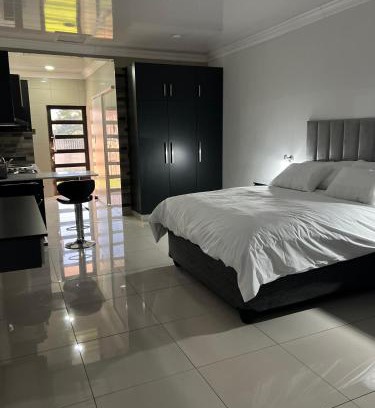 Volksrust House | Oasis Lux Apartments